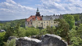 Do hotelů letos jezdí rekordní počty Čechů