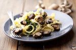 Houbové tagliatelle