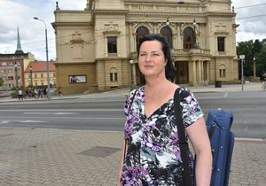 Kamila Kuncová působí jako houslistka operního souboru v Divadle J. K. Tyla v Plzni.