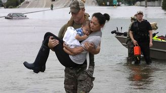 Devastující síla přírody: Následky hurikánu Harvey na působivých fotografiích