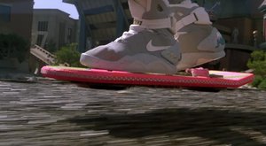 Skateboard bez koleček? Hoverboard z Návratu do budoucnosti existuje! 