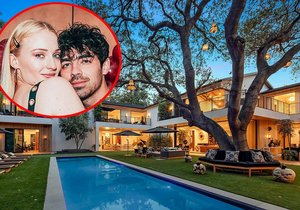 Sophie Turner s manželem prodávají dům v Los Angeles.