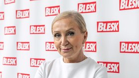 Zpěvačka Bára Basiková promluvila v Hráčích otevřeně o svém životě. Na jaké období vzpomíná nerada? Její dráhu zpěvačky, matky i manželky mapuje dokument Heleny Třeštíkové.