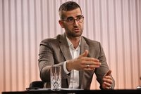 Šéf Českých drah vrátil bezpečnostní prověrku: Ministr dopravy řekl, co bude dál