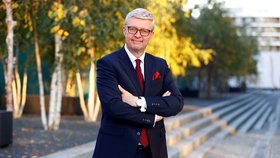 Karel Havlíček mluvil v Hráčích o vztahu s A. Babišem, vzniklé koalici s Motoristy a SPD nebo o stažení ukrajinské vlajky jako prvním kroku nově zvoleného šéfa Sněmovny Tomia Okamury.