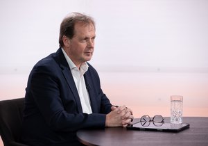 Generální ředitel České televize Petr Dvořák v pořadu Hráči