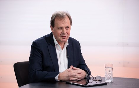 Generální ředitel České televize Petr Dvořák v pořadu Hráči