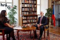 Debata o 95 tisících pro první dámu. Prezident Pavel v Hráčích: Moji ženu to zklamalo, o peníze jí nešlo!