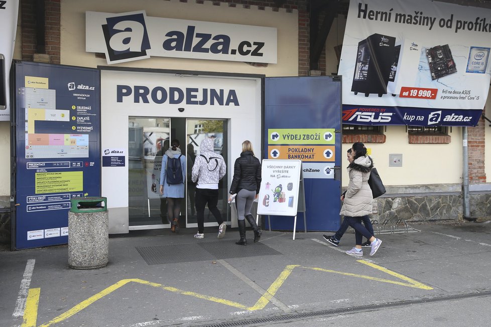 Prodejna Alza z pražských Holešovicích