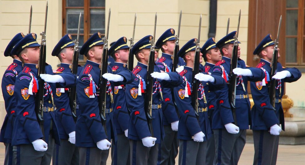 Slavnostní střídání Hradní stráže na Pražském hradě (28. 10. 2021)