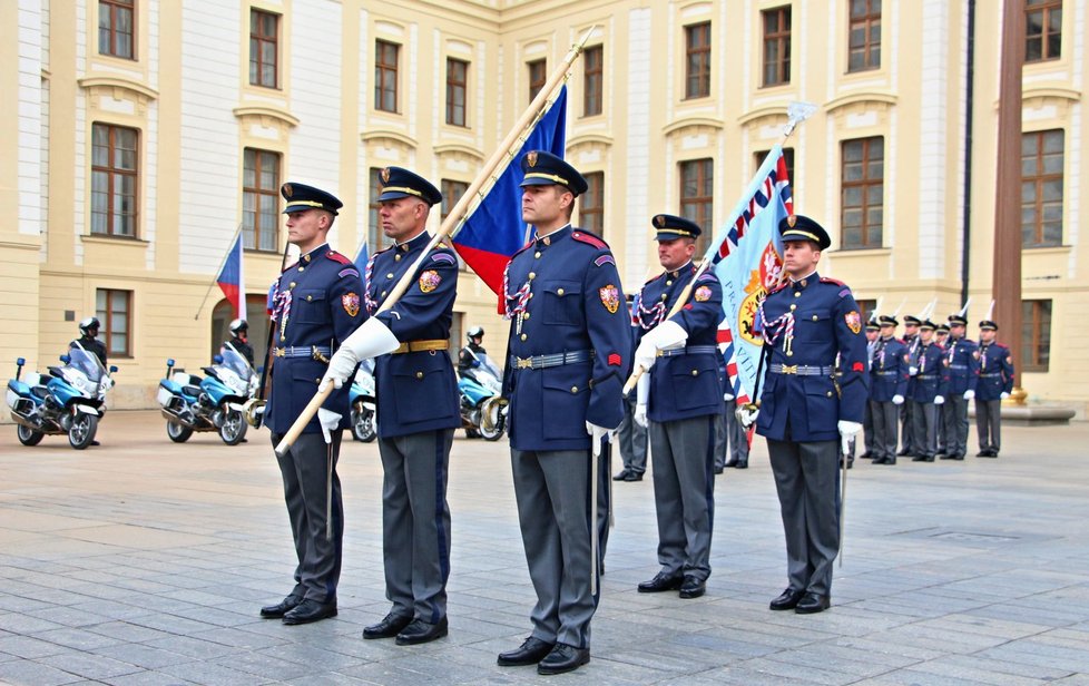 Slavnostní střídání Hradní stráže na Pražském hradě (28. 10. 2021)