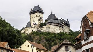 Kompletní Karlštejn za cenu dětského kola. Proč se české hrady stávají luxusem pro bohaté? Kompletní Karlštejn za cenu dětského kola. Proč se české hrady stávají luxusem pro bohaté?