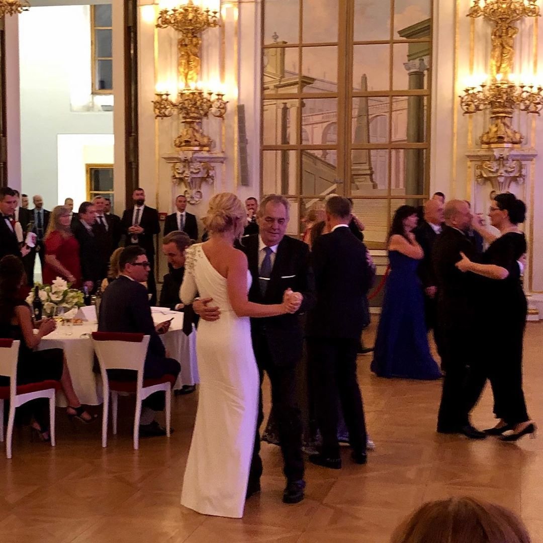Hradní ples tak, jak si ho zaznamenala a užila manželka premiéra Monika Babišová