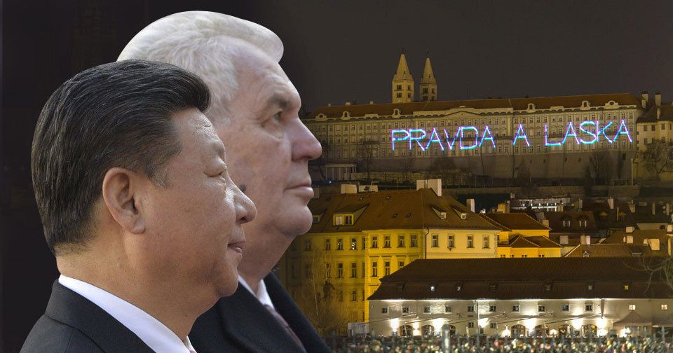 Čínský prezident Si Ťin-pching, jeho český protějšek Miloš Zeman a vzkaz aktivistů na Pražském hradě (koláž)