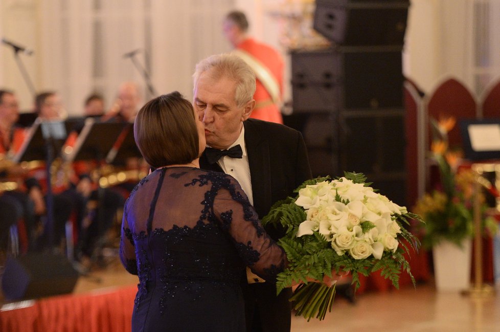 Lednový ples na Hradě: Prezident Miloš Zeman s chotí Ivanou