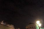 12. prosinec 2019: Ve večerních hodinách se v plamenech ocitl jeden z prodejních stánků na Hradčanském náměstí.