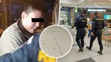 Cizinec útočil sekáčkem v hradeckém obchoďáku: Obžaloba z pokusu o vraždu i výroby dětského porna!