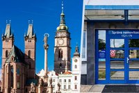 46 milionů poslala podvodníkům: Kvůli rekordnímu průšvihu v Hradci padají hlavy
