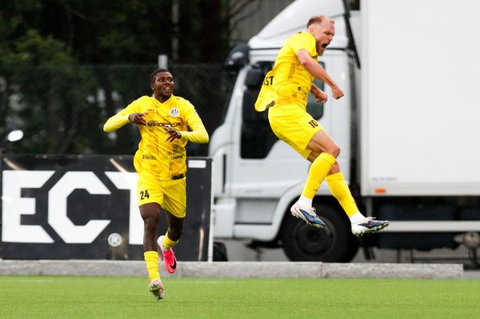 Tromsö - Hradec Králové 0:1. Senzační výsledek trefil Van Buren! Zadražil chytil penaltu Tromsö - Hradec Králové 0:1. Senzační výsledek trefil Van Buren! Zadražil chytil penaltu