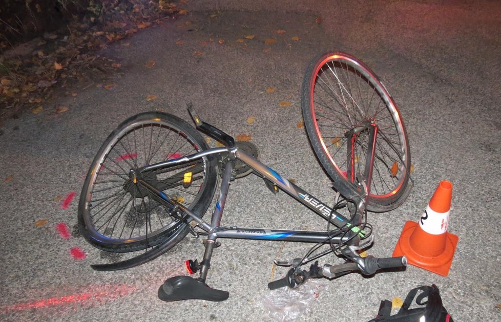 Při dopravní nehodě v Hradci Králové zemřel cyklista.