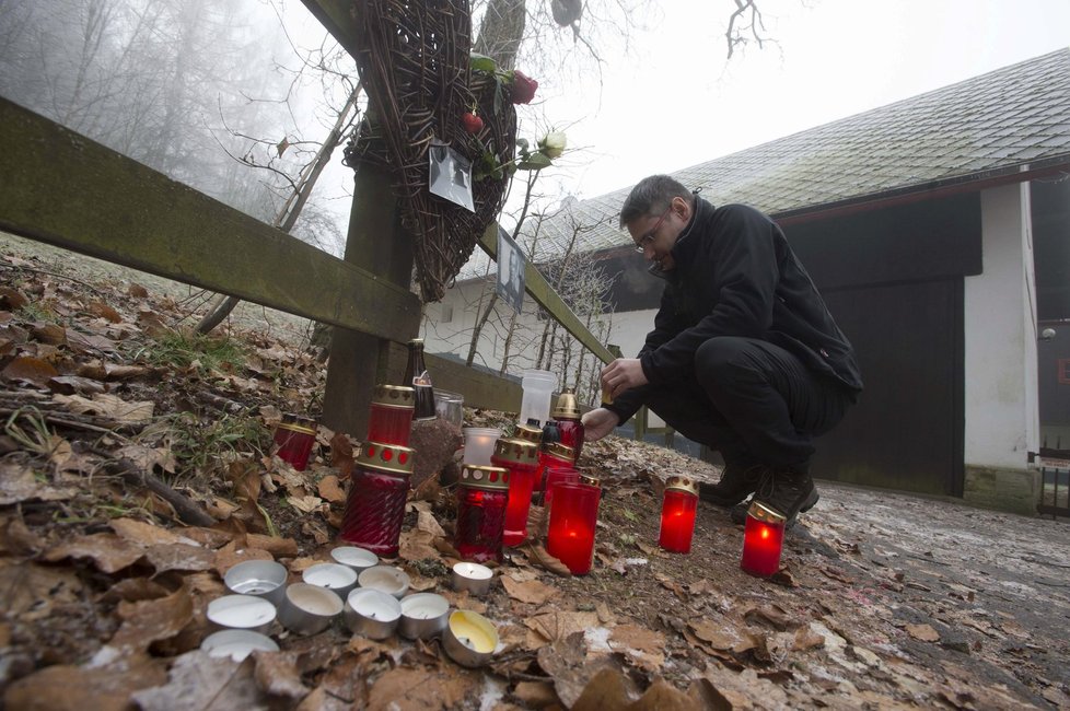 Na Václava Havla zavzpomínali během pětiletého výročí jeho úmrtí i lidé na Hrádečku (18.12.2016).