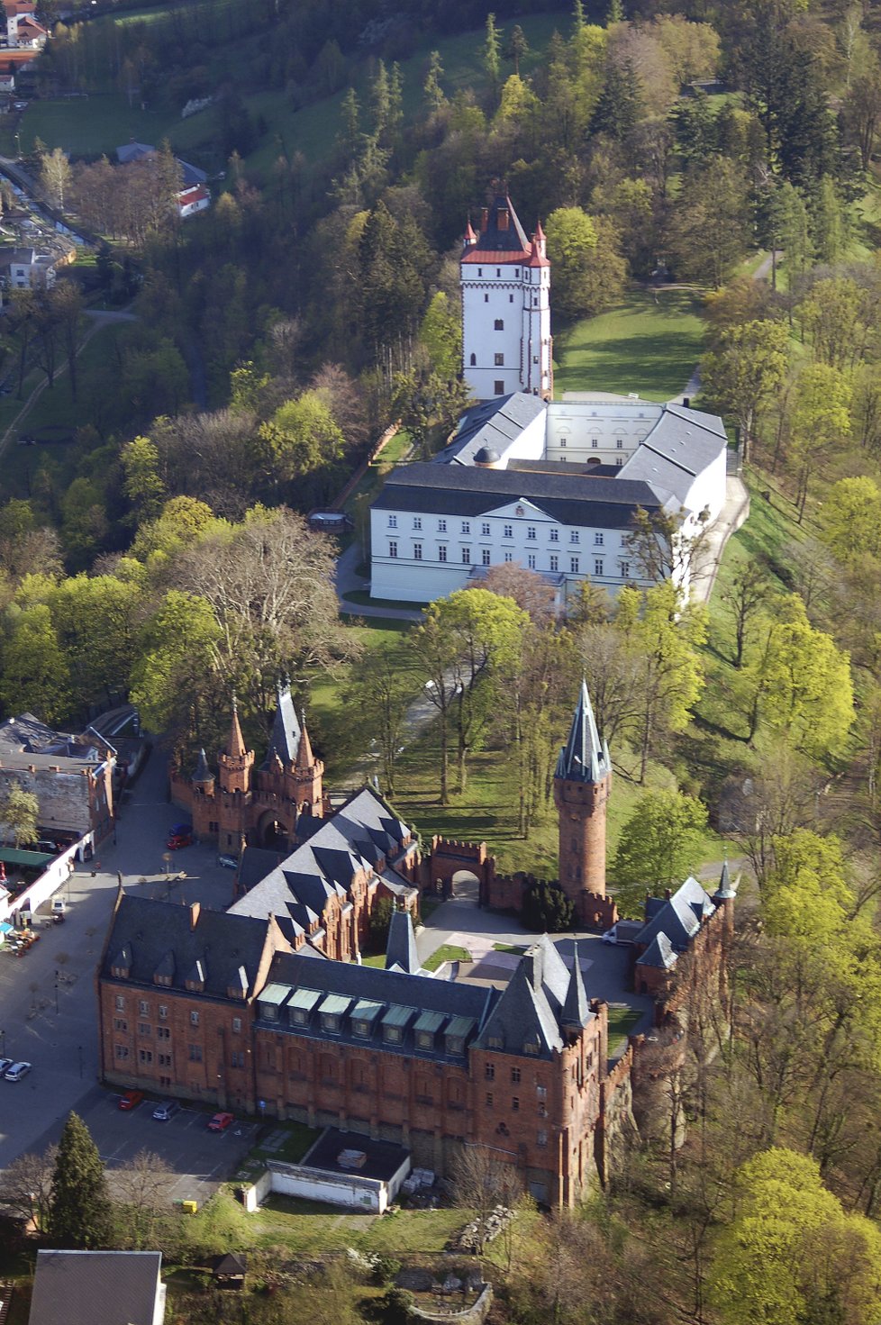 Letní hudební festival Hradecký slunovrat proběhne v Hradci nad Moravicí.