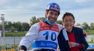 Hradilek vzpomíná na Jiřinu Šiklovou (†85): Naučila jsi mě čůrat vestoje! Hradilek vzpomíná na Jiřinu Šiklovou (†85): Naučila jsi mě čůrat vestoje!