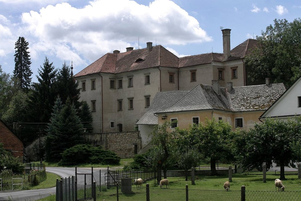 Hrad a zámek Staré hrady