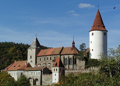 Dominantou CHKO Křivoklátsko je stejnojmenný hrad Křivoklát.