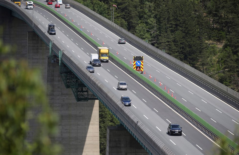 Lidé už mohou jezdit z Rakouska do Itáie. Rakousko už od čtvrtka 4. 6. 2020 končí kontroly v podobě zdravotních testů na všech svých hranicích s výjimkou těch s Itálií.