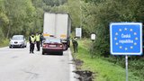Bizarní kontrola na hranicích: Němec si vezl z Česka prostitutku bez dokladů