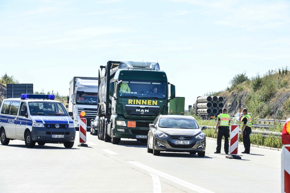 Hranice Česka s Německem kontrolovala policie od září.