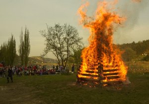 Pálení čarodějnic