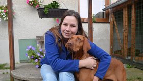 Helena Kropíková je z Moravy. Svůj nový domov si zamilovala. Kromě práce pro obec se věnuje ještě myslivosti.