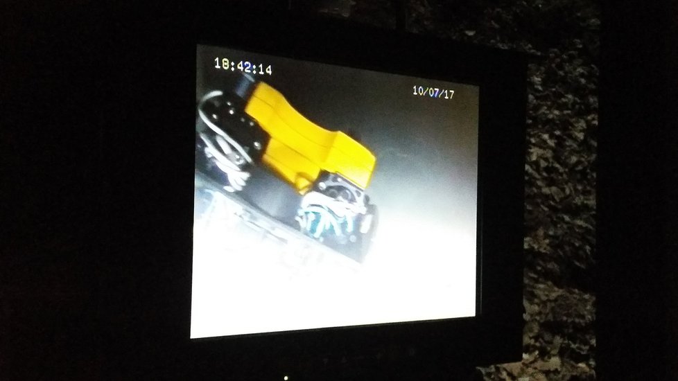 Jeden z prvních podvodních snímků nalezeného polského robota