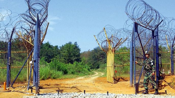 Hraniční plot mezi Koreou a KLDR