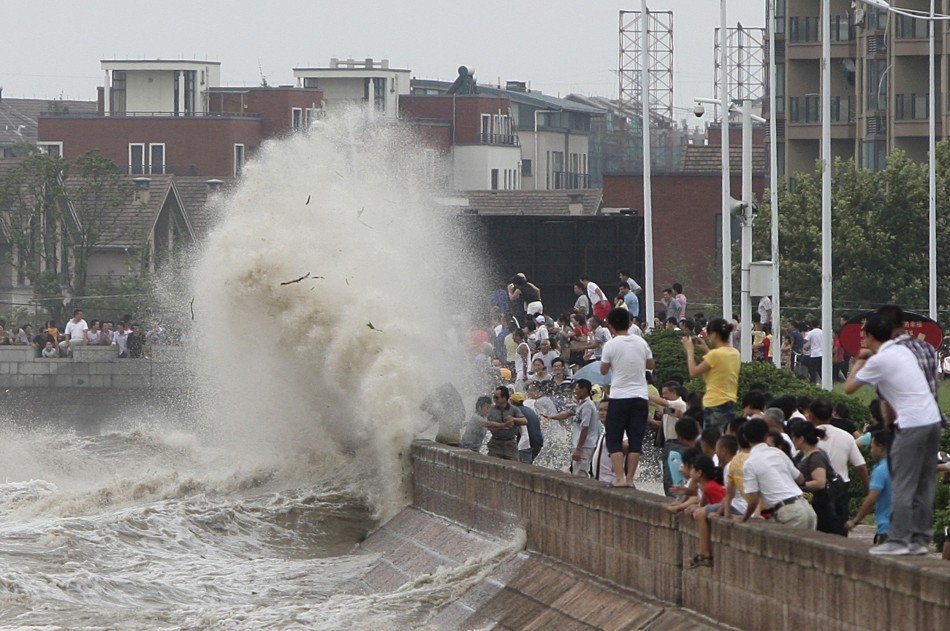 Tsunami na řece v Číně