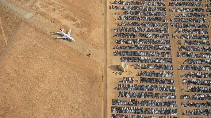 Hřbitov automobilů a letadel