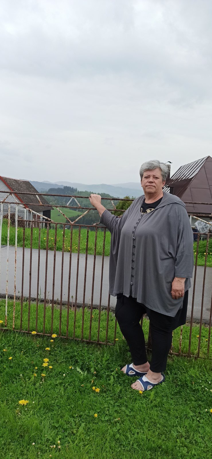 Renata Kopečná (56) se jako jedna z mála v obci nebojí k případu vyjádřit. Nad chováním zastupitle a podnikatele kroutí hlavou.