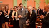 Hrdina Petr Beck (89) čestným občanem Bruntálu: V Osvětimi přišel o 33 členů rodiny 