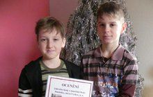 Hrdinové Viktor (9) a Honza (10):  Vytáhli Davida (10) z ledové pasti!