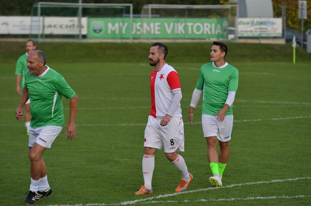 Hrdličkovi se s tátou (†56) rozloučili na fotbalovém hřišti