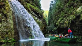 Noste si smetí domů, řekli turistům. Odpadkové koše mizí z národních parků