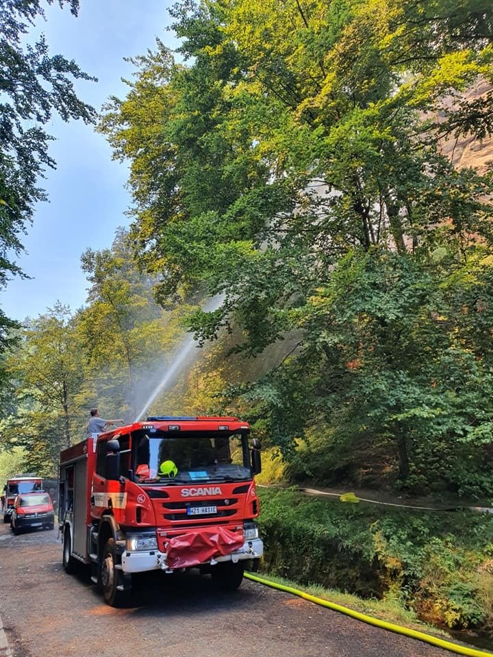 Požár v Národním parku České Švýcarsko u Hřenska na Děčínsku. (24.7.2022)