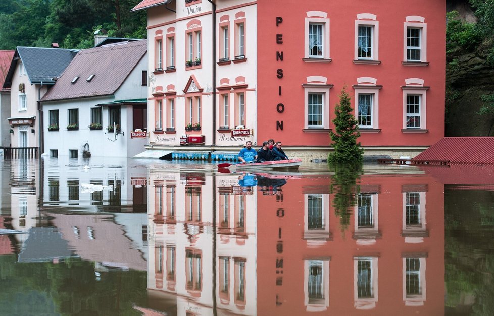 Zaplavené Hřensko na Děčínsku 6. června 2013