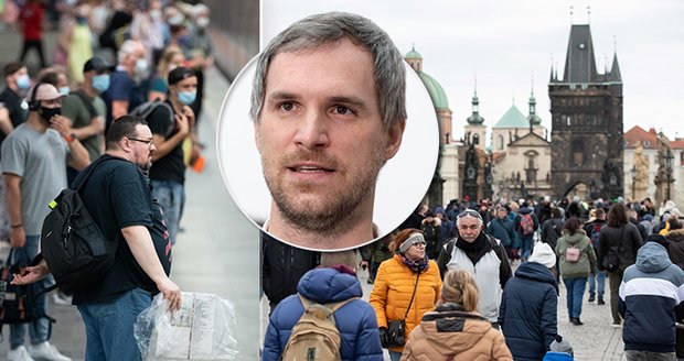 Praha má podle dat od mobilních operátorů podstatně více obyvatel, než se většinou uvádí. Podle primátora Zdeňka Hřiba tak přichází až o 10 miliard z rozpočtového určení daní.