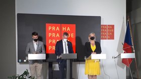 Pražský primátor Zdeněk Hřib (Piráti) a hejtmanka Středočeského kraje Petra Pecková (za STAN).