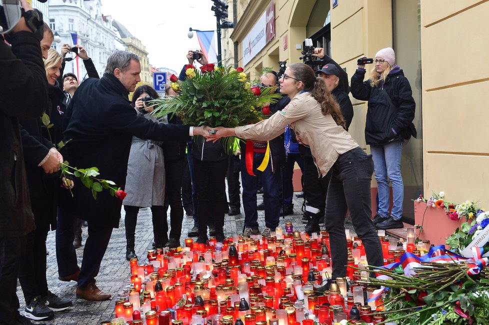 Primátor hlavního města Prahy Zdeněk Hřib (Piráti) položil květiny k 30.výročí od sametové revoluce (17.11..2019)