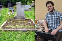 Neuvěřitelné farmaření: Zeleninu pěstuje na hrobě prarodičů!