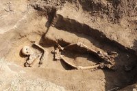 Na Jesenicku se nachází zapomenutý masový hrob z války: Historik prosí veřejnost o pomoc s hledáním